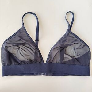 Negative Women’s Wireless Glace Mesh Non Wire Triangle Bra Size 4 XL Navy Blue